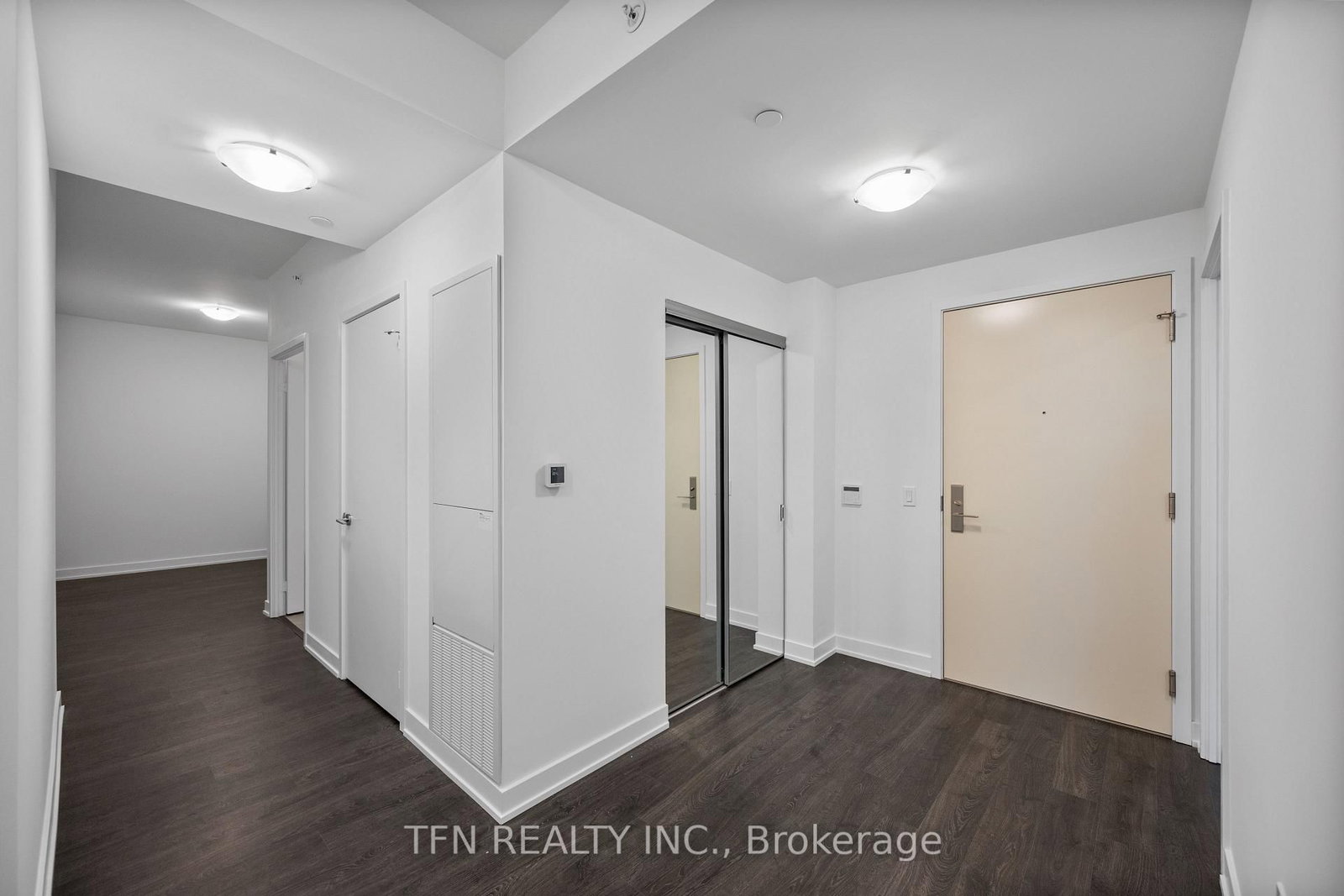 15 Richardson Street • #314 • Toronto, ON photo 11