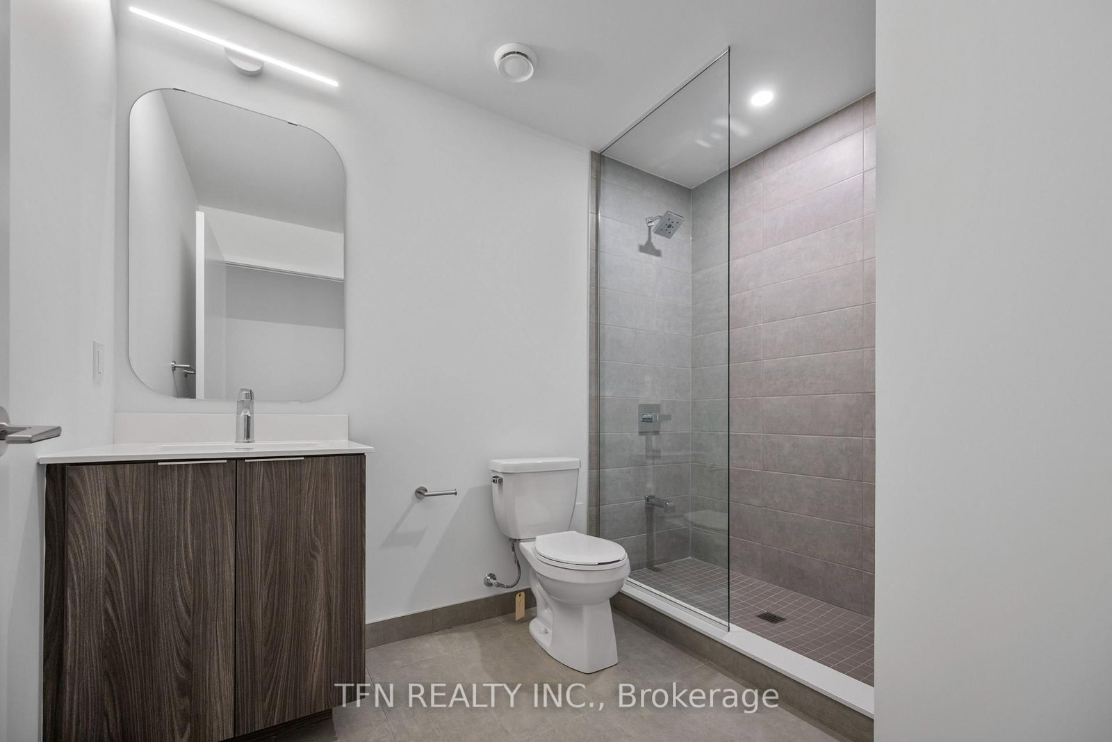 15 Richardson Street • #314 • Toronto, ON photo 15