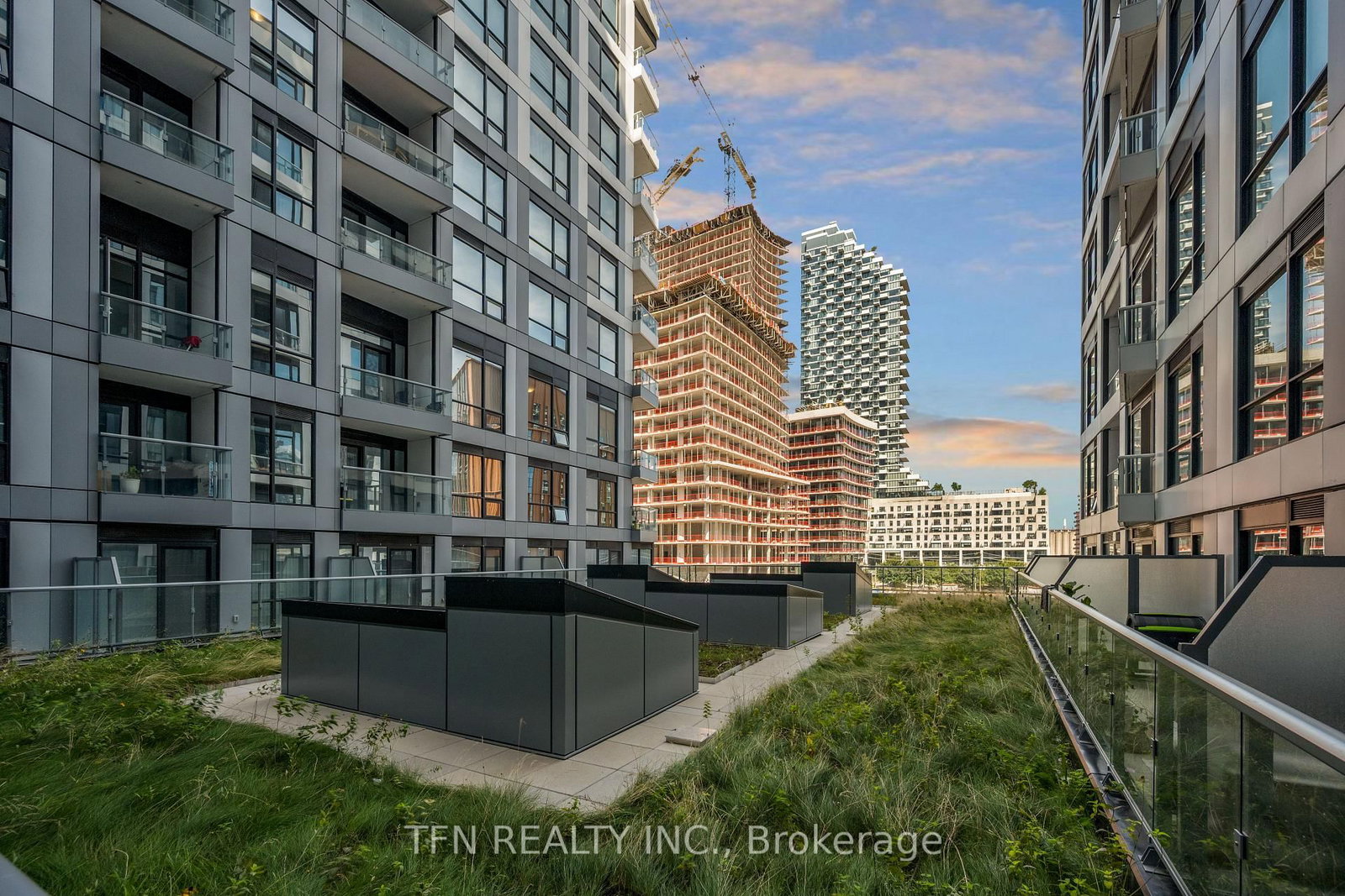 15 Richardson Street • #314 • Toronto, ON photo 17