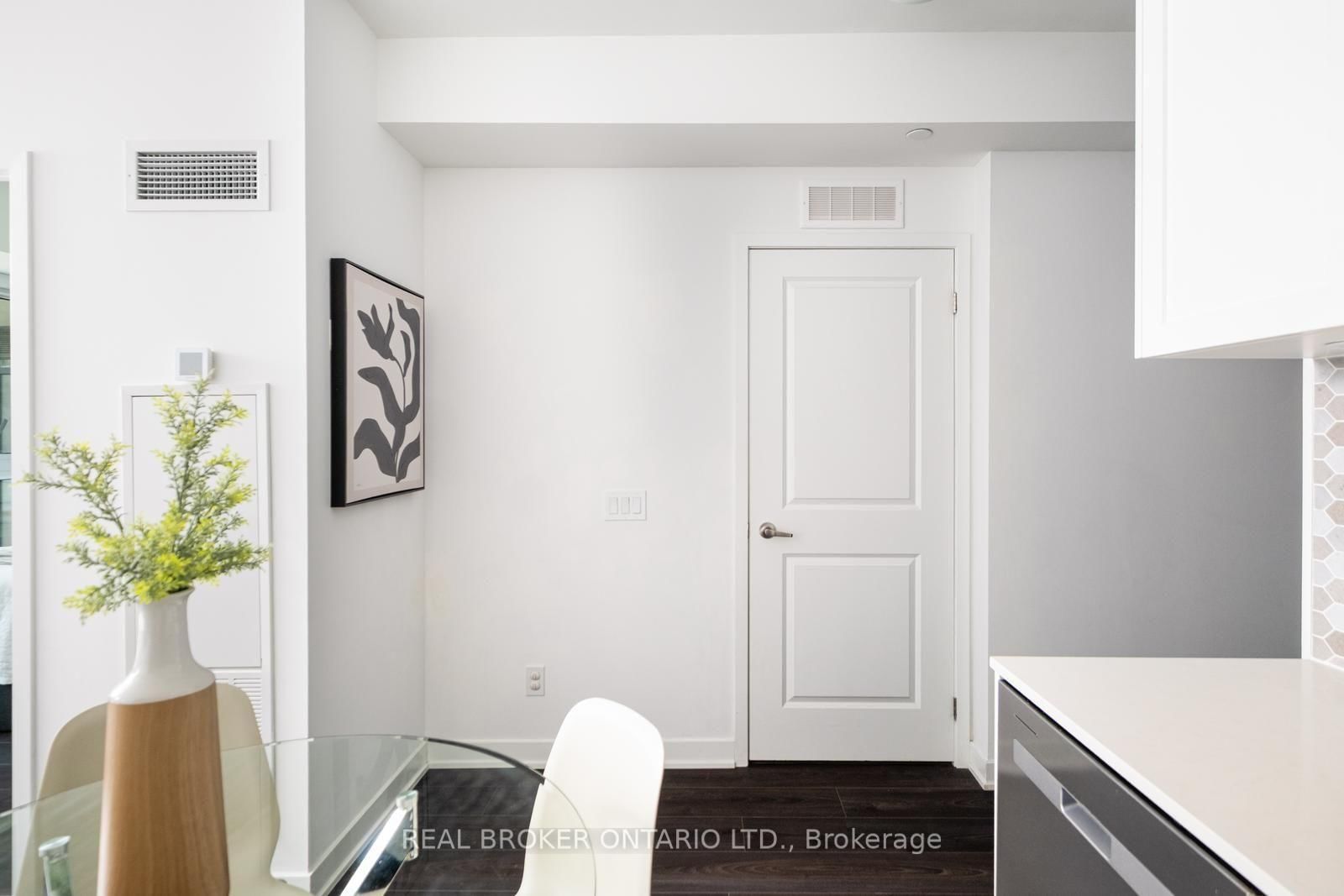 543 Richmond Street W • #528 • Toronto, ON photo 10