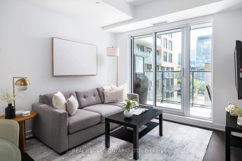 528 - 543 Richmond Street W