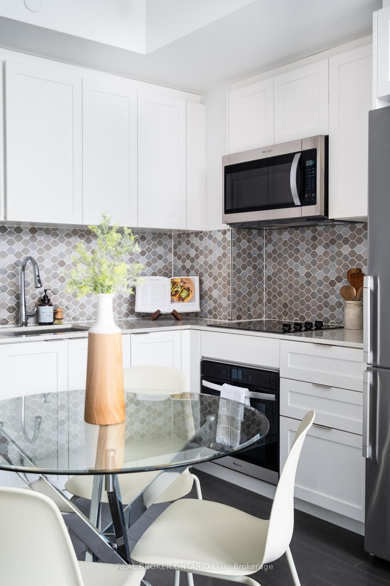 543 Richmond Street W • #528 • Toronto, ON photo 9