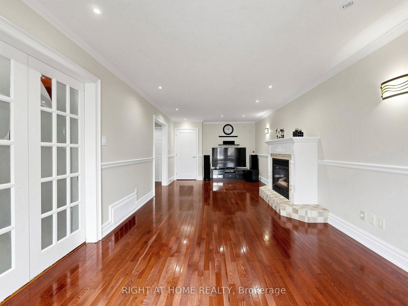 67 Ladner Drive • Toronto, ON photo 13