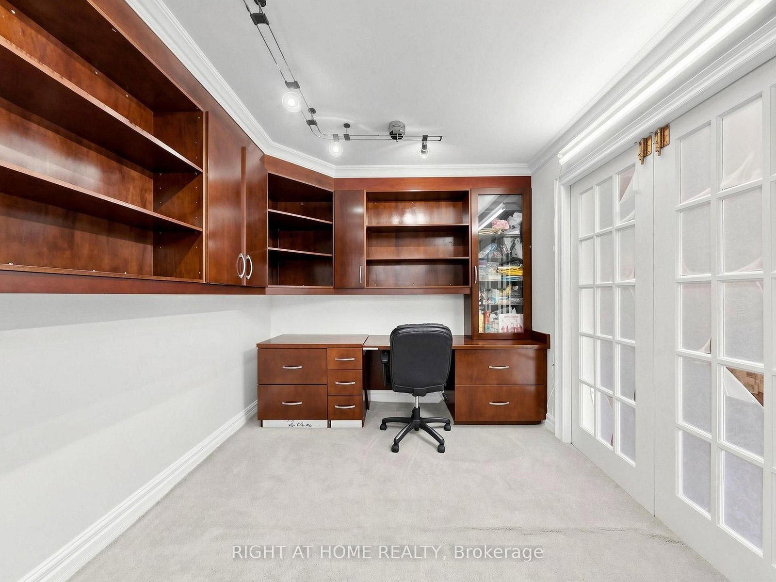 67 Ladner Drive • Toronto, ON photo 18