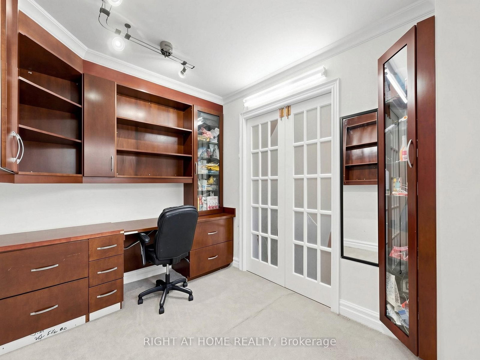 67 Ladner Drive • Toronto, ON photo 19