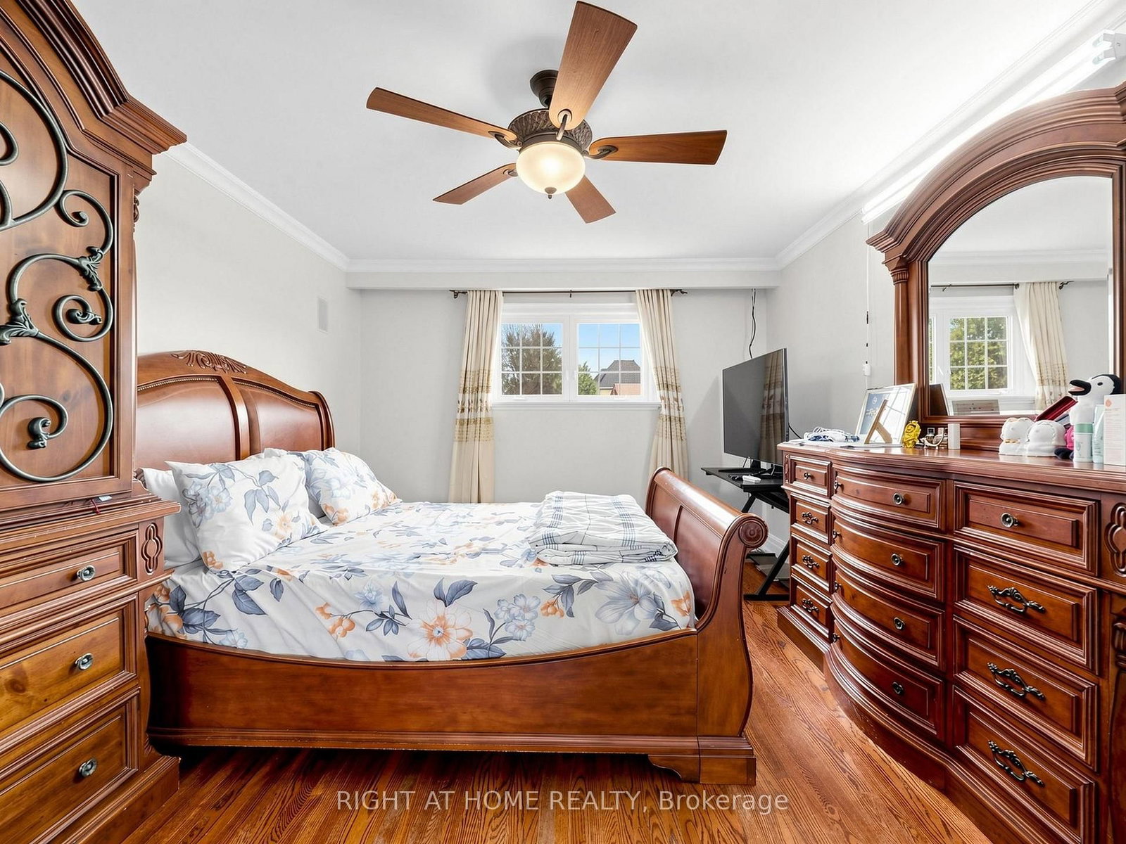 67 Ladner Drive • Toronto, ON photo 23