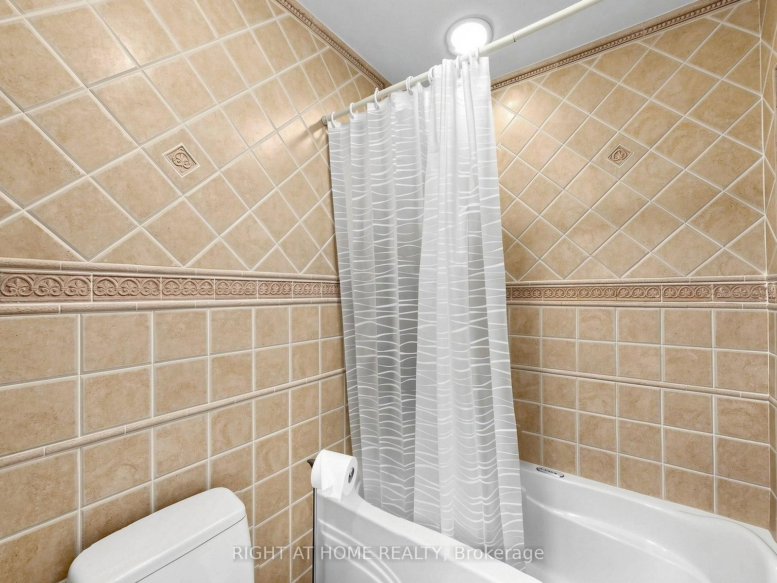 67 Ladner Drive • Toronto, ON photo 31