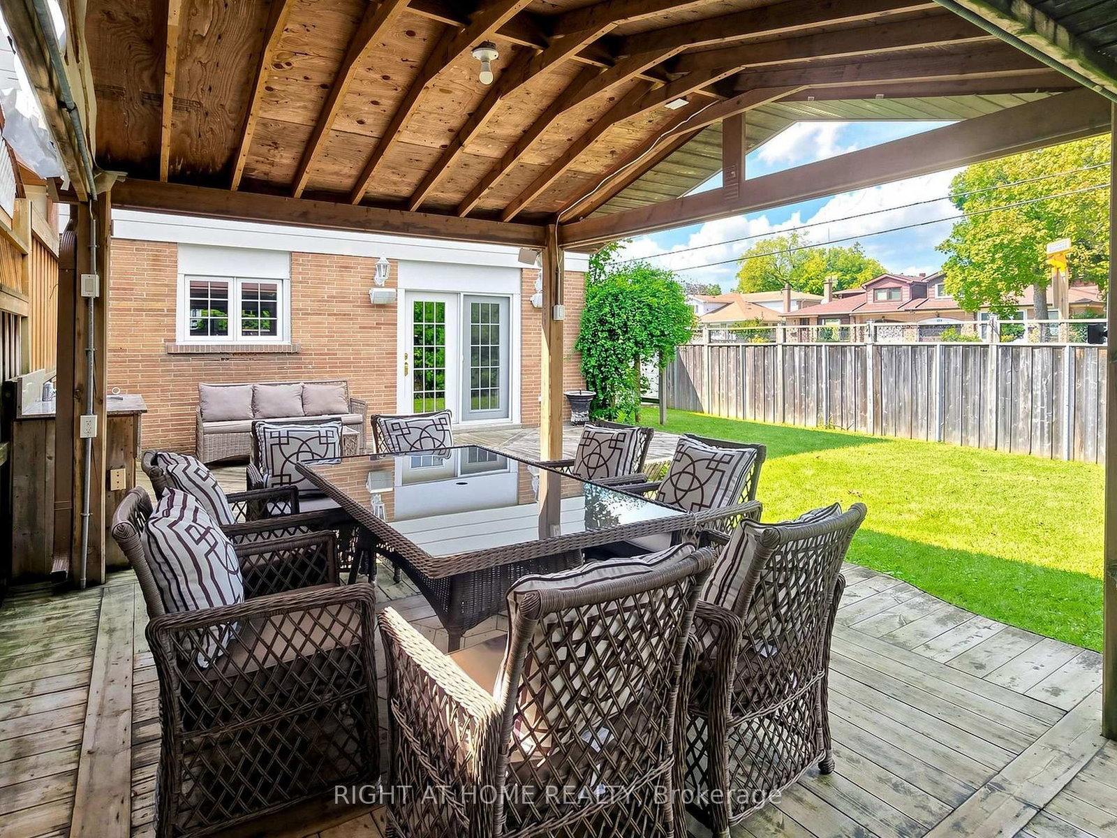 67 Ladner Drive • Toronto, ON photo 36