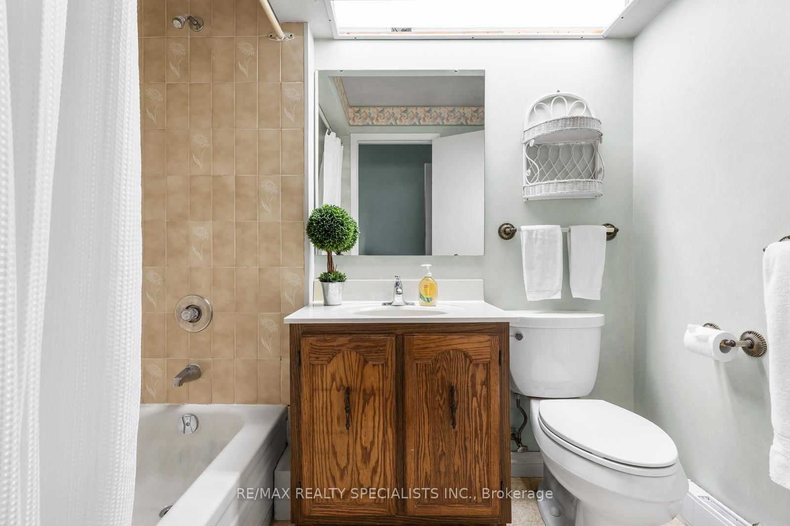 14 Michael Drive • Toronto, ON photo 19