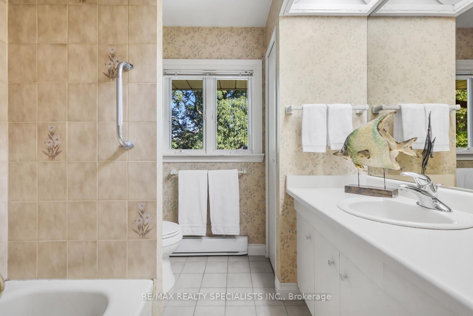 14 Michael Drive • Toronto, ON photo 22