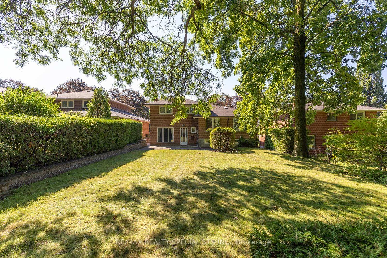 14 Michael Drive • Toronto, ON photo 28