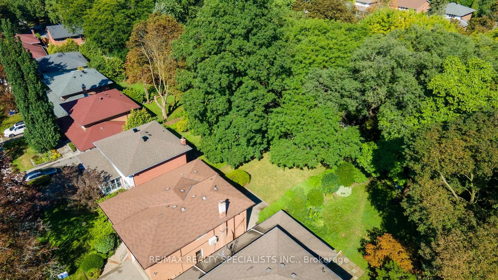 14 Michael Drive • Toronto, ON photo 34