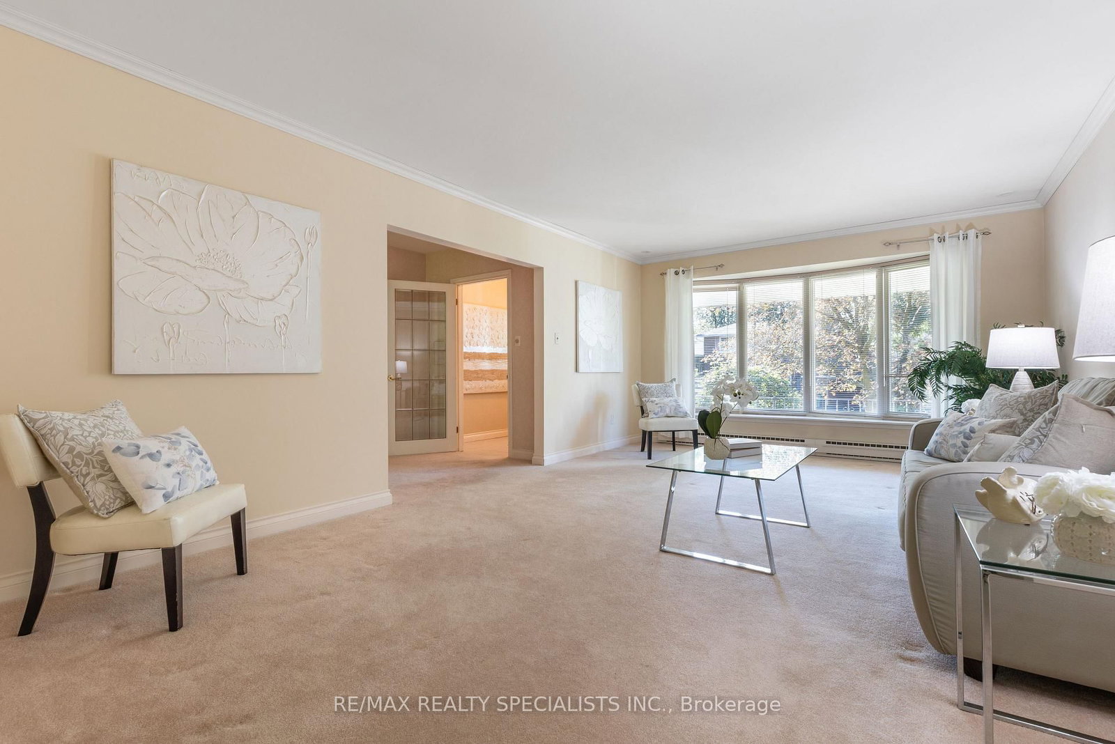 14 Michael Drive • Toronto, ON photo 9