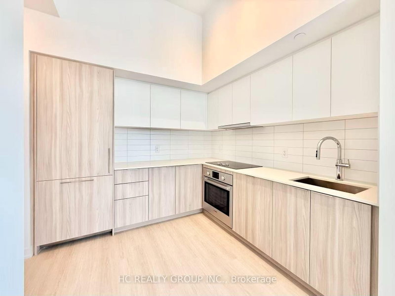 704 - 15 David Salomon Drive