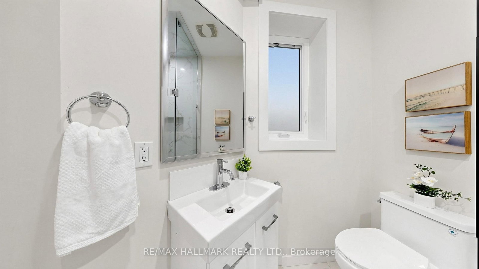 31 1/2 Granby Street • Toronto, ON photo 14
