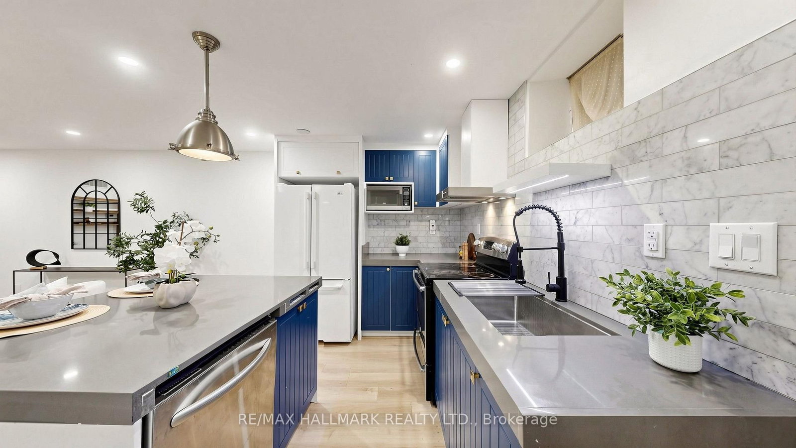 31 1/2 Granby Street • Toronto, ON photo 31