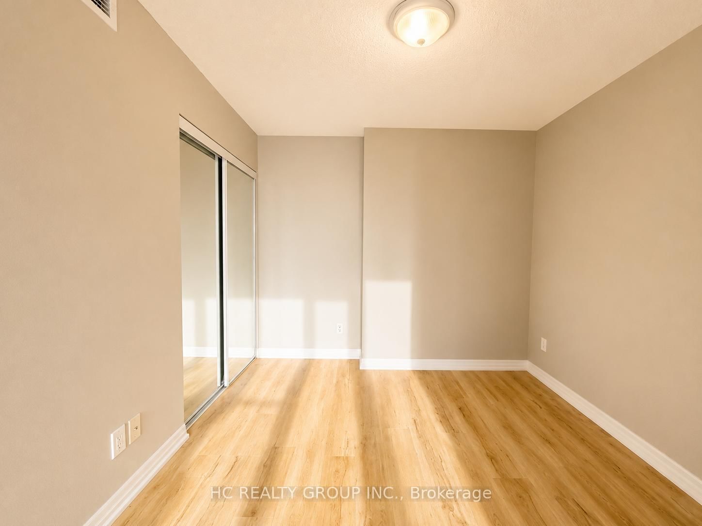 2015 SHEPPARD Avenue E • #1811 • Toronto, ON photo 9