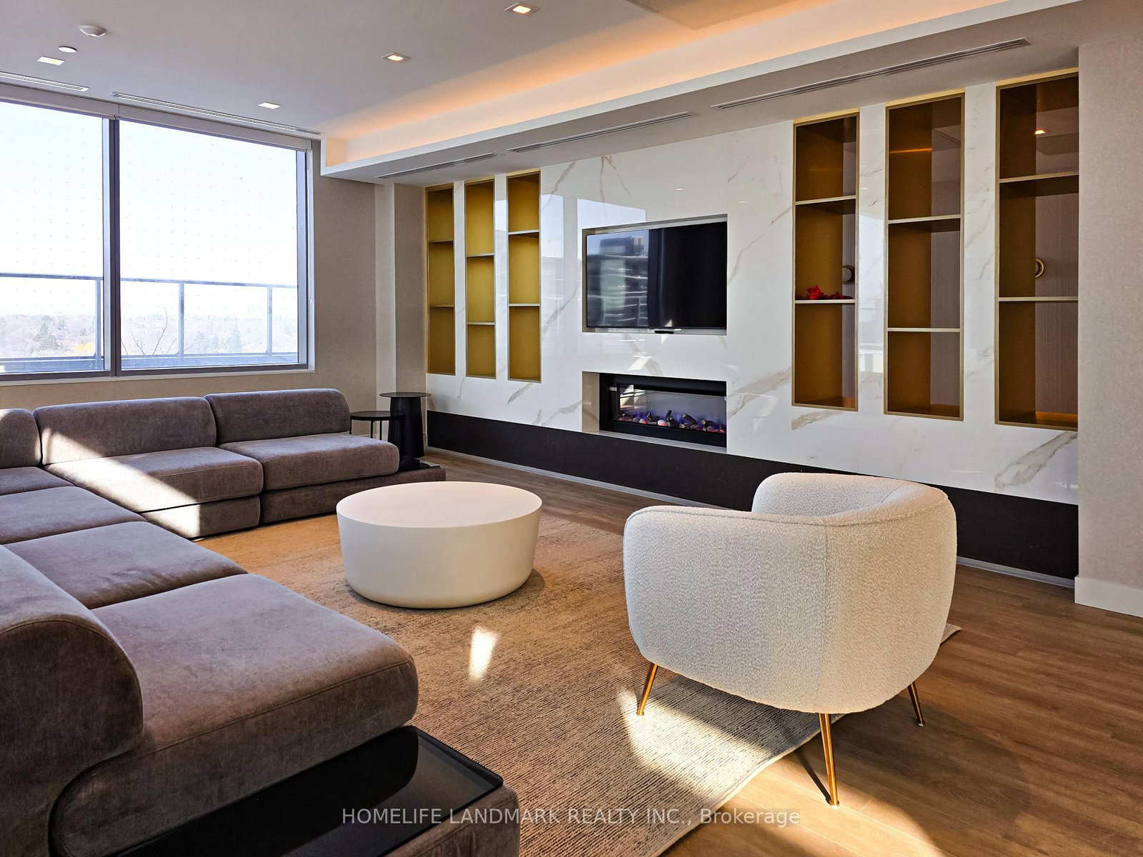 7 Golden Lion Heights • #N833 • Toronto, ON photo 25