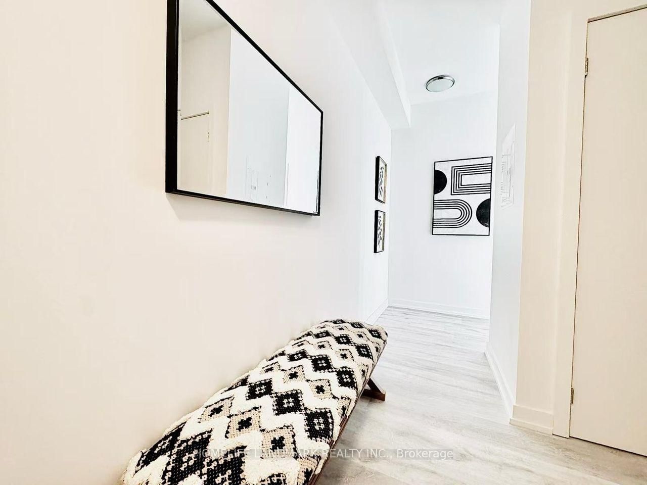 7 Golden Lion Heights • #N833 • Toronto, ON photo 4