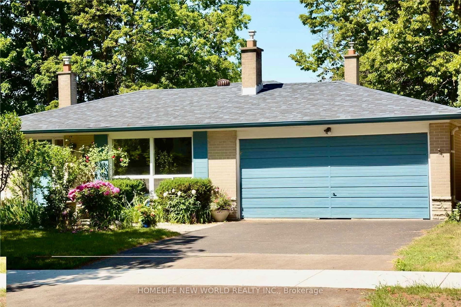 40 Brahms Avenue • Toronto, ON photo 1