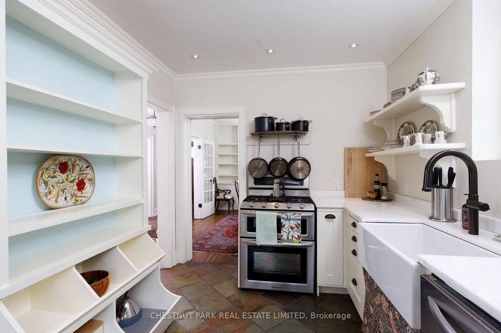 110 Hillsdale Avenue W • Toronto, ON photo 17