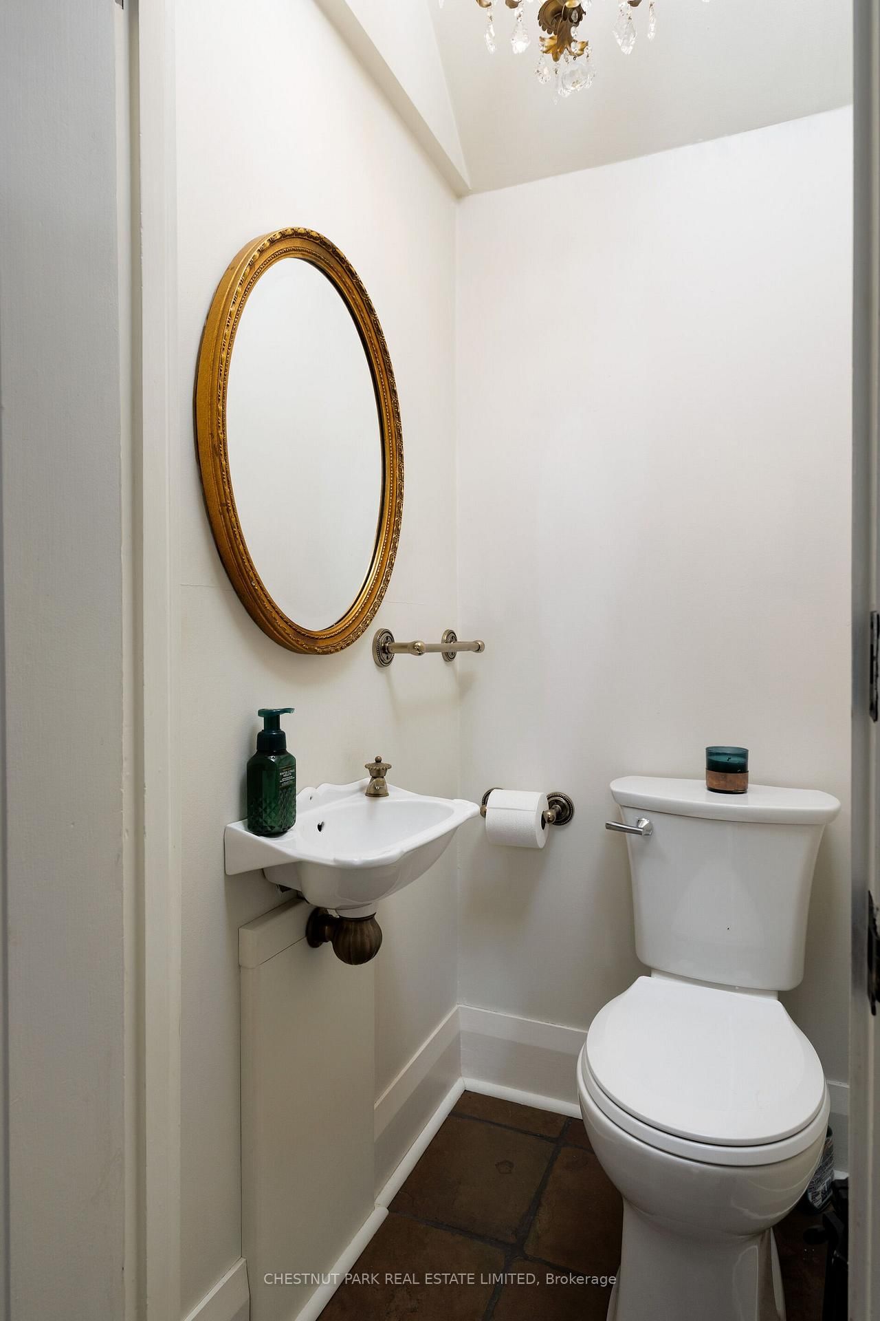 110 Hillsdale Avenue W • Toronto, ON photo 21