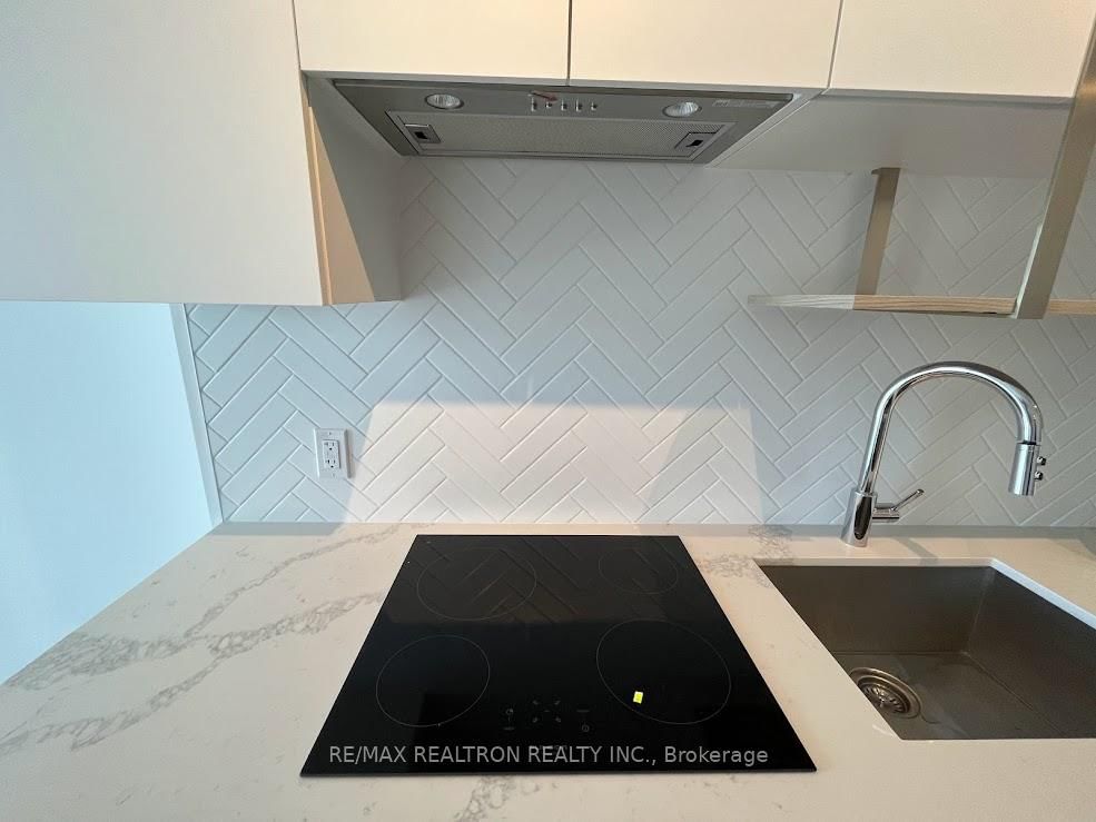 15 Holmes Avenue • #509 • Toronto, ON photo 16