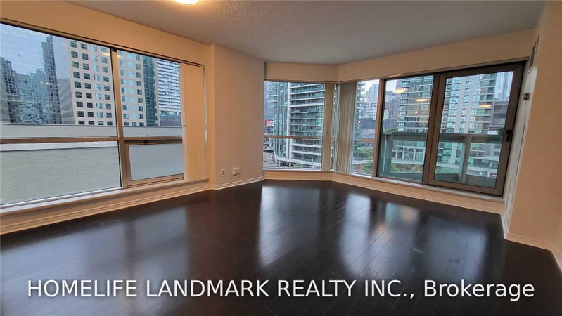 611 - 10 Queens Quay W