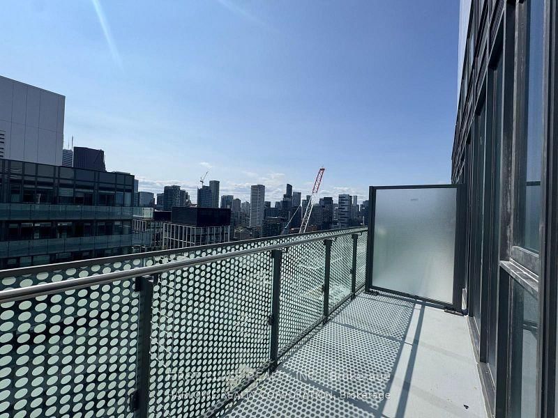 70 Princess Street • #PH3015 • Toronto, ON photo 14