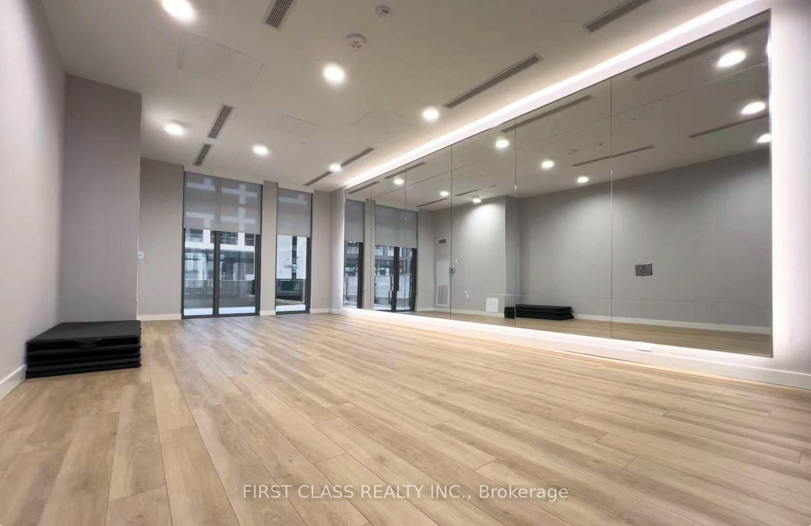 70 Princess Street • #PH3015 • Toronto, ON photo 19
