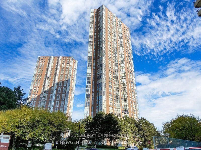 #910 - 7 Concorde Place