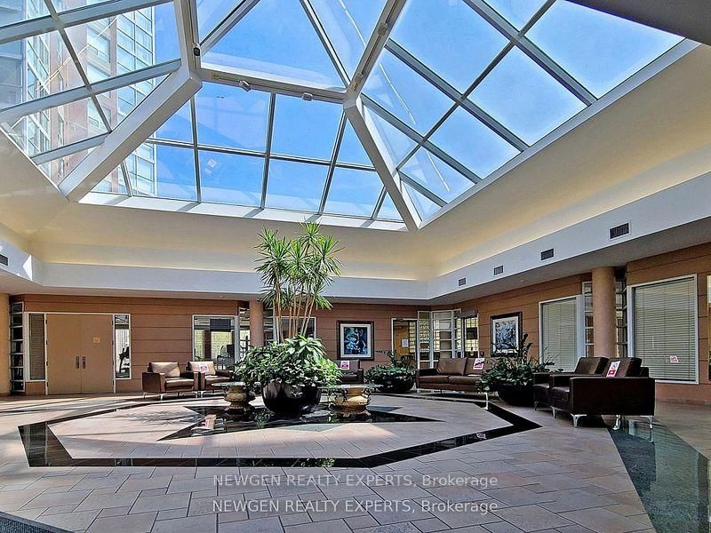#910 - 7 Concorde Place