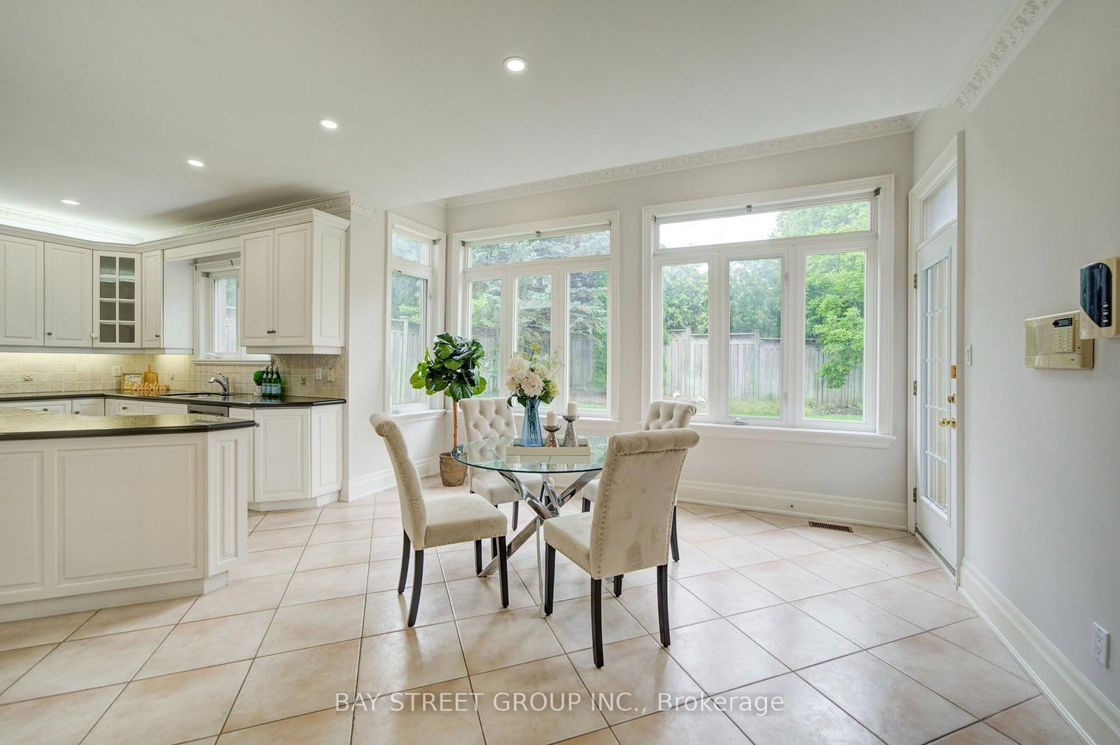 58 Bowan Court • Toronto, ON photo 18