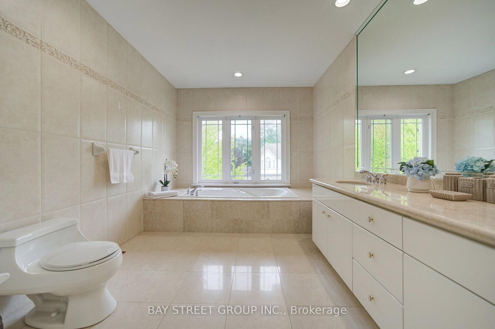 58 Bowan Court • Toronto, ON photo 32