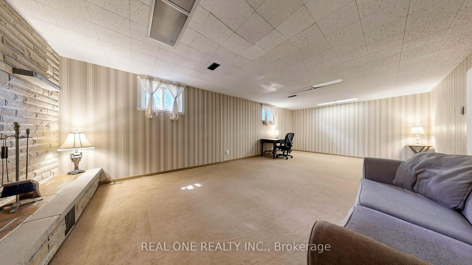19 Nymark Avenue • Toronto, ON photo 33