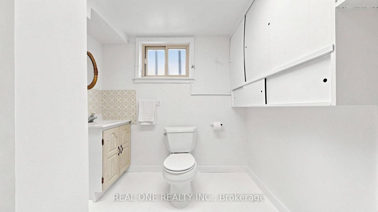 19 Nymark Avenue • Toronto, ON photo 34
