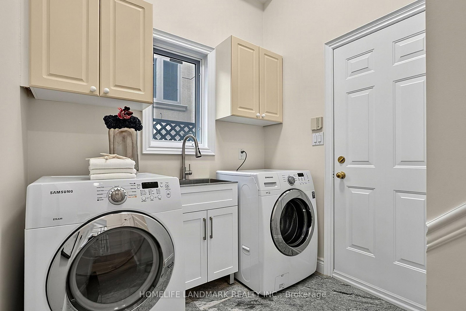 162 Byng Avenue • Toronto, ON photo 37