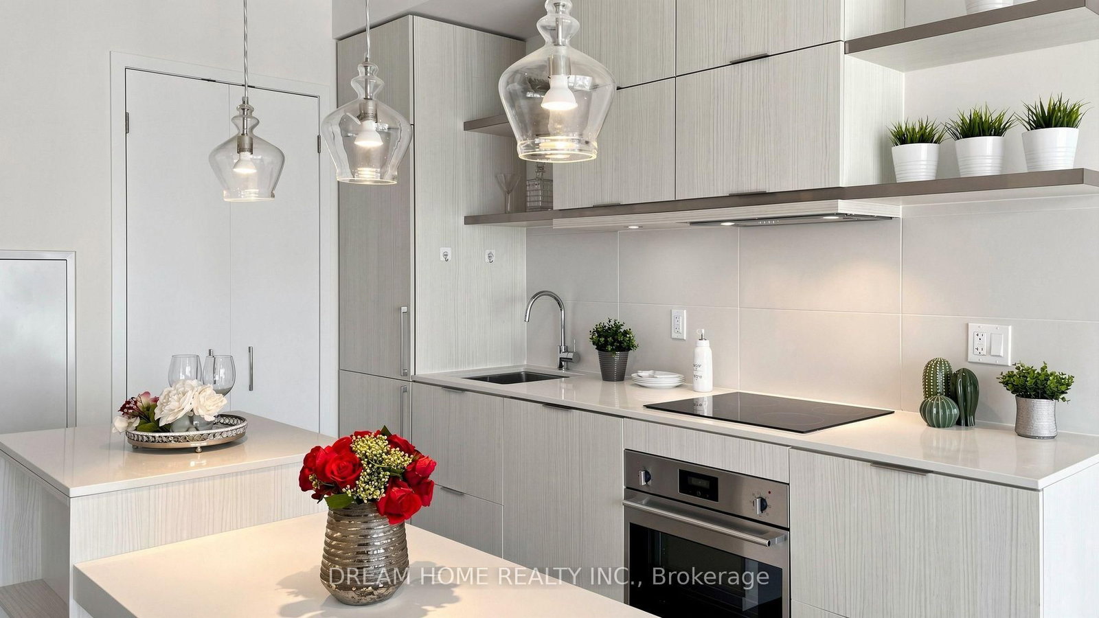 197 YONGE ST Street • #1701 • Toronto, ON photo 18
