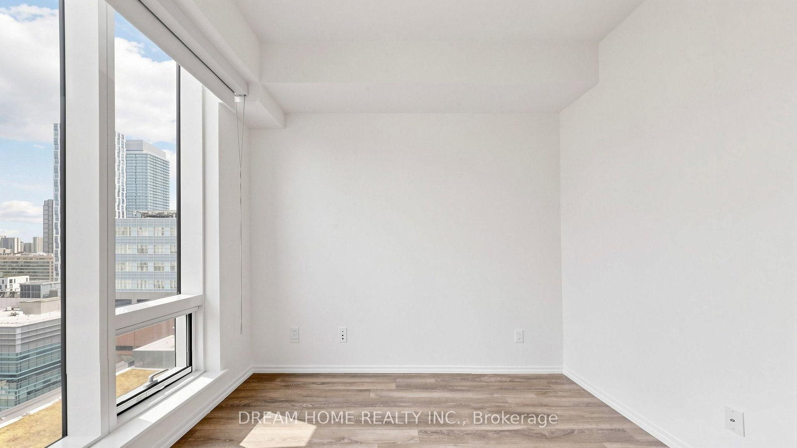 197 YONGE ST Street • #1701 • Toronto, ON photo 24