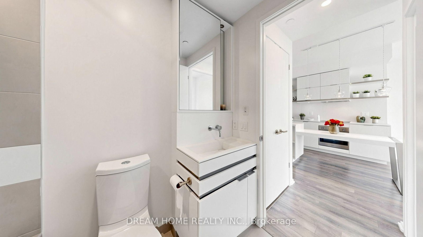 197 YONGE ST Street • #1701 • Toronto, ON photo 29