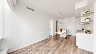 197 YONGE ST Street • #1701 • Toronto, ON photo 9