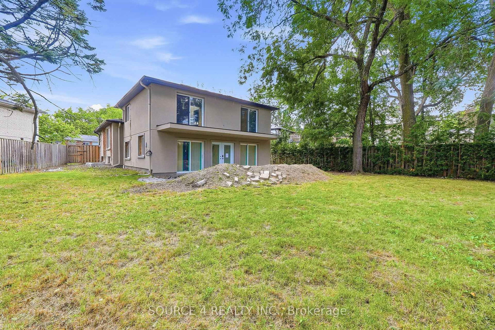 290 Newton Drive • Toronto, ON photo 12