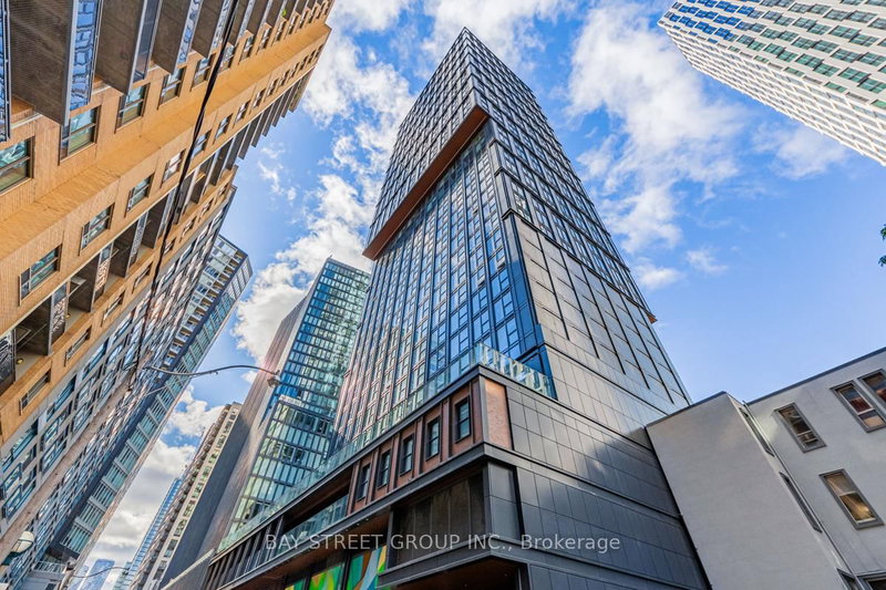 1109 - 82 Dalhousie Street