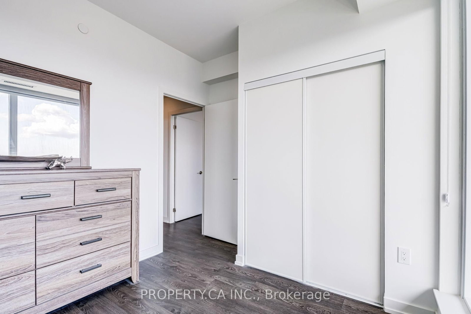 8 Olympic Garden Drive • #2903 • Toronto, ON photo 15