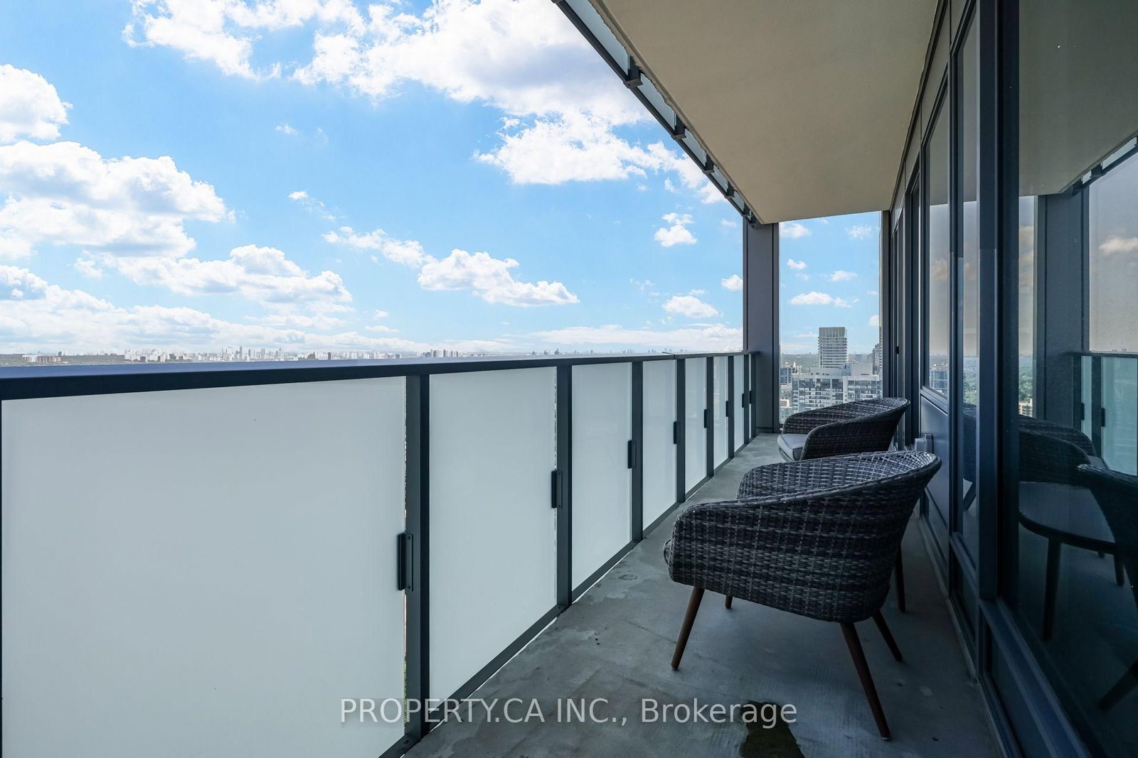 8 Olympic Garden Drive • #2903 • Toronto, ON photo 33