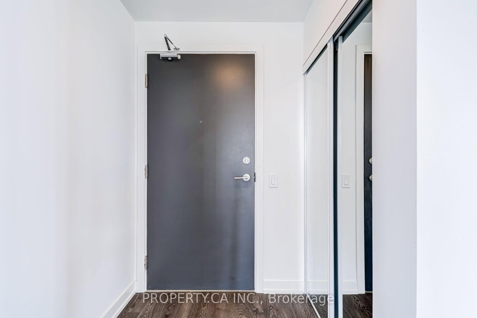 8 Olympic Garden Drive • #2903 • Toronto, ON photo 6