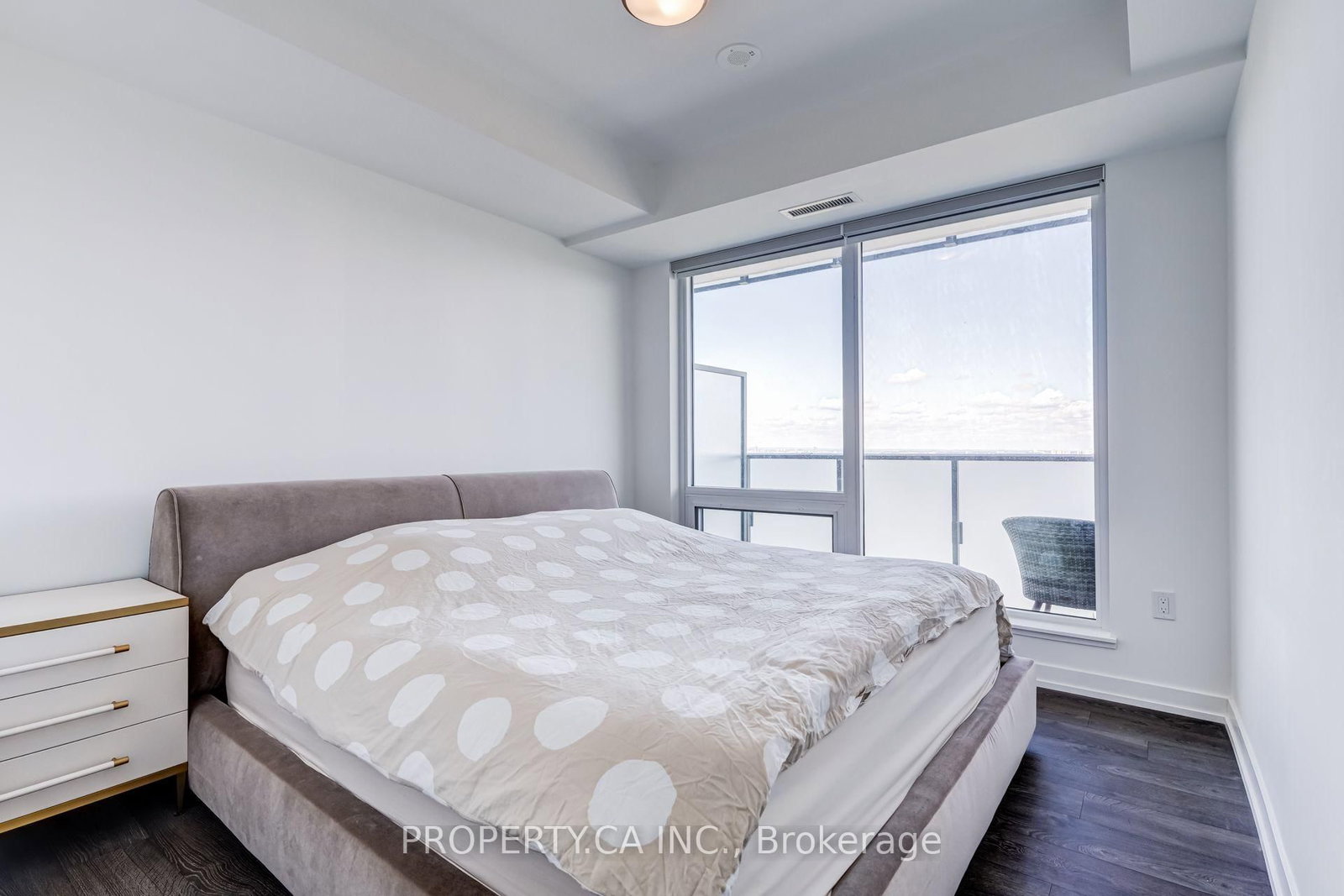 8 Olympic Garden Drive • #2903 • Toronto, ON photo 9