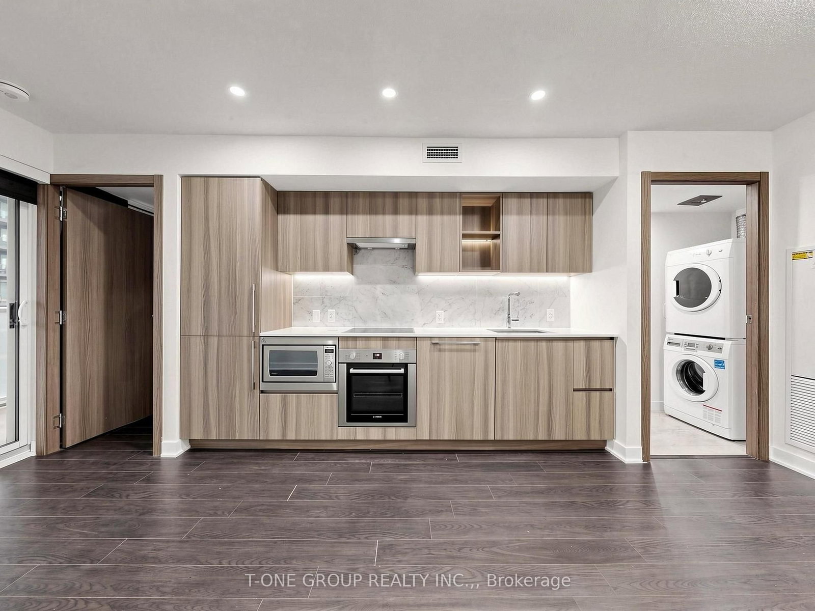 19 Bathurst Street • #1502 • Toronto, ON photo 10
