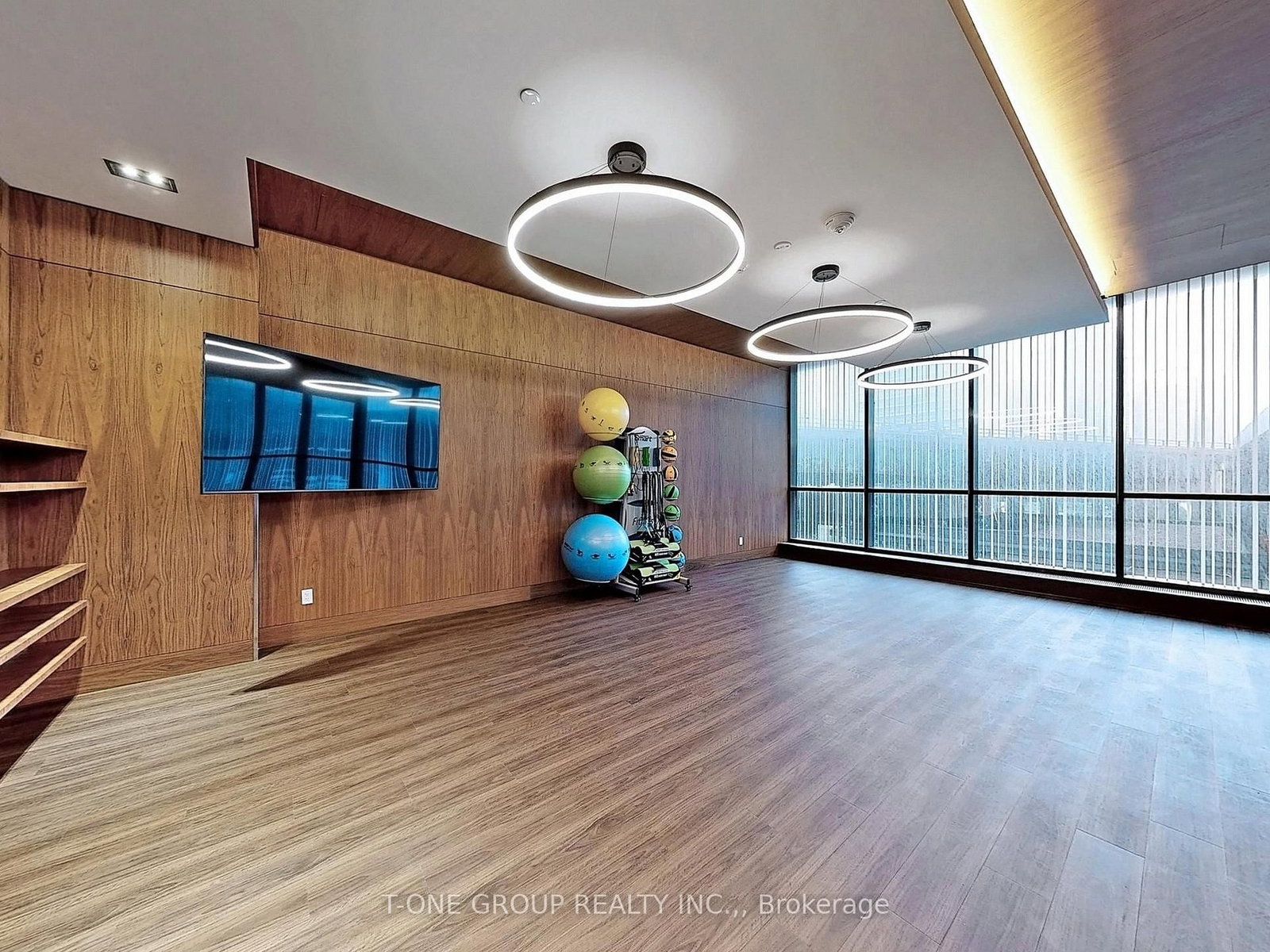 19 Bathurst Street • #1502 • Toronto, ON photo 25
