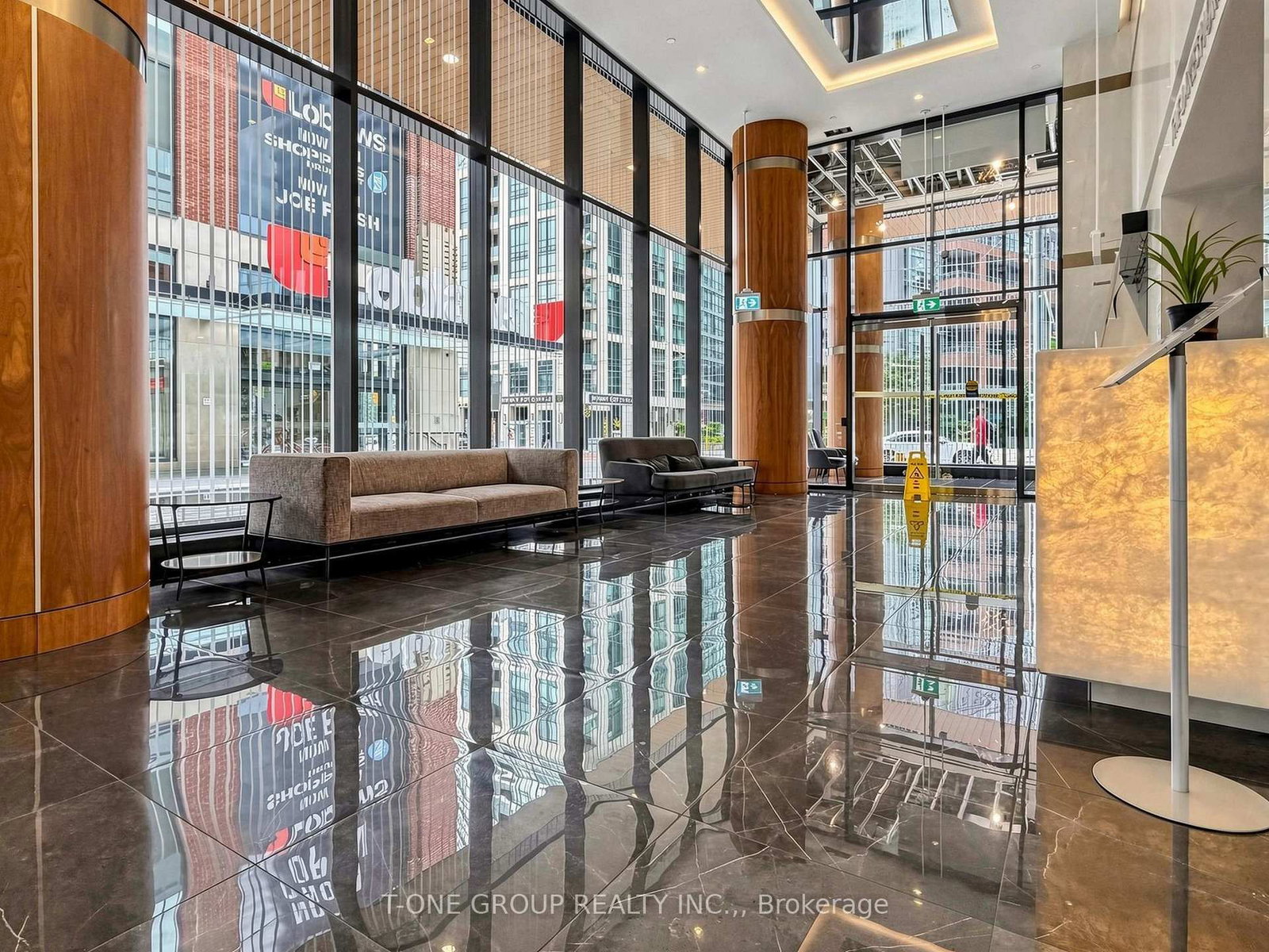 19 Bathurst Street • #1502 • Toronto, ON photo 37